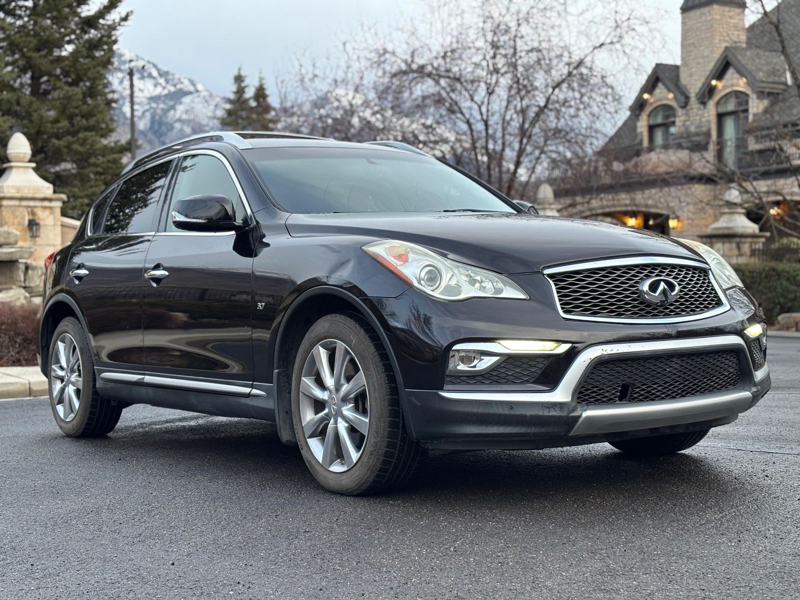 2016 Infiniti QX50 Base