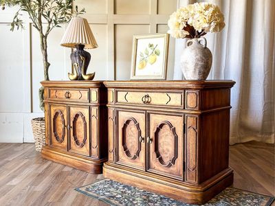 *FREE DELIVERY* Vintage Thomasville Oak & Burl Nightstands