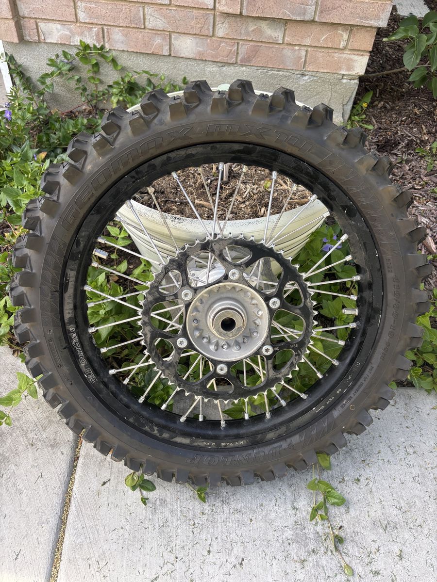 DID dirt star 19” wheel