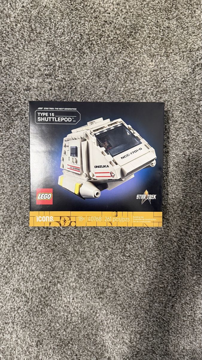 LEGO Limited GWP  Star Trek Type-15 Shuttle Pod