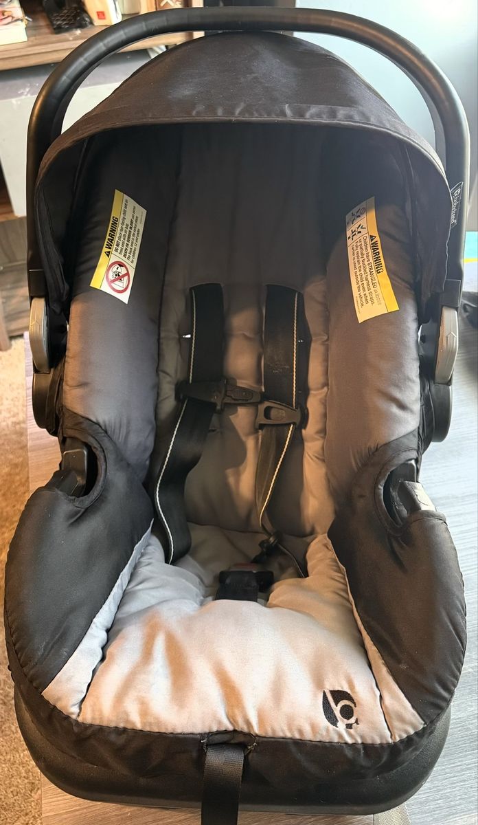 Baby Trend EZ-Lift 35 Plus Infant Car Seat, Black/Gray, 2023 date of manufacture