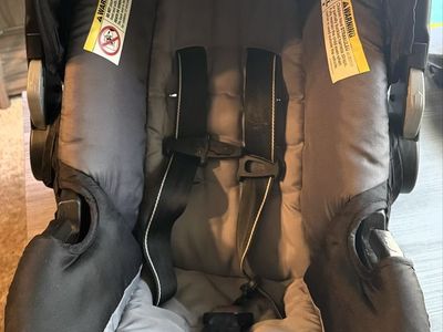Baby Trend EZ-Lift 35 Plus Infant Car Seat, Black/Gray, 2023 date of manufacture