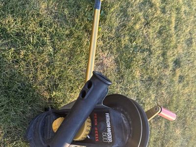 Penn Fathom-Master 600 Manual Downrigger with Rod Holder