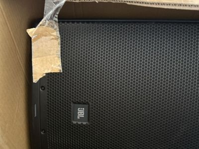 JBL EON715 15-Inch Powered Loudspeaker - Black