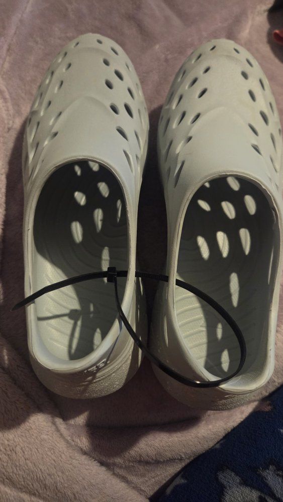 Rugged Shark Gray Water Shoes Woman's Size 7 Slip-On Aqua Socks