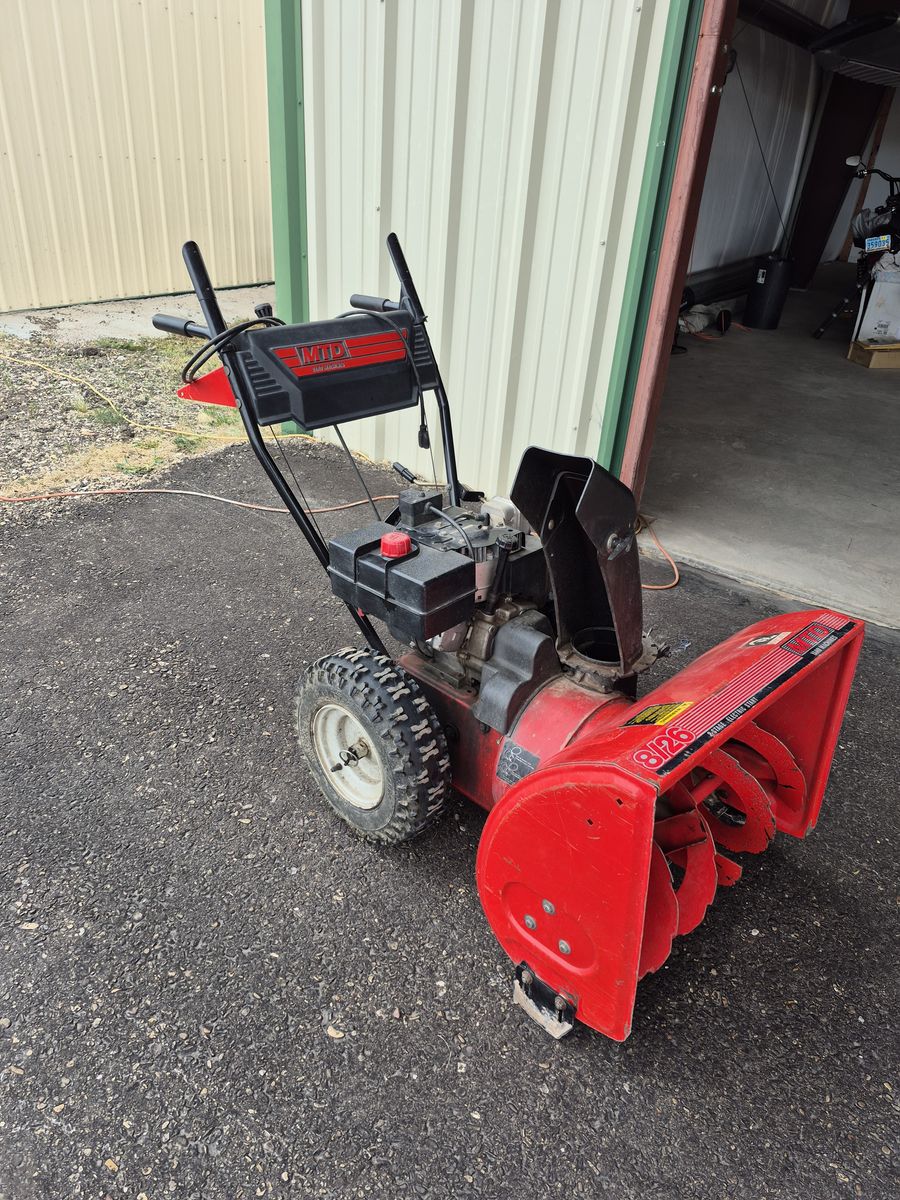 MTD Snowblower 8/26  2- stage Electric start