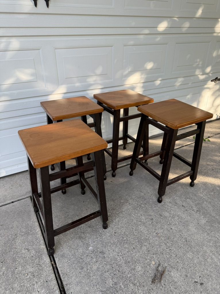Set Of 4 Kitchen Counter Stools