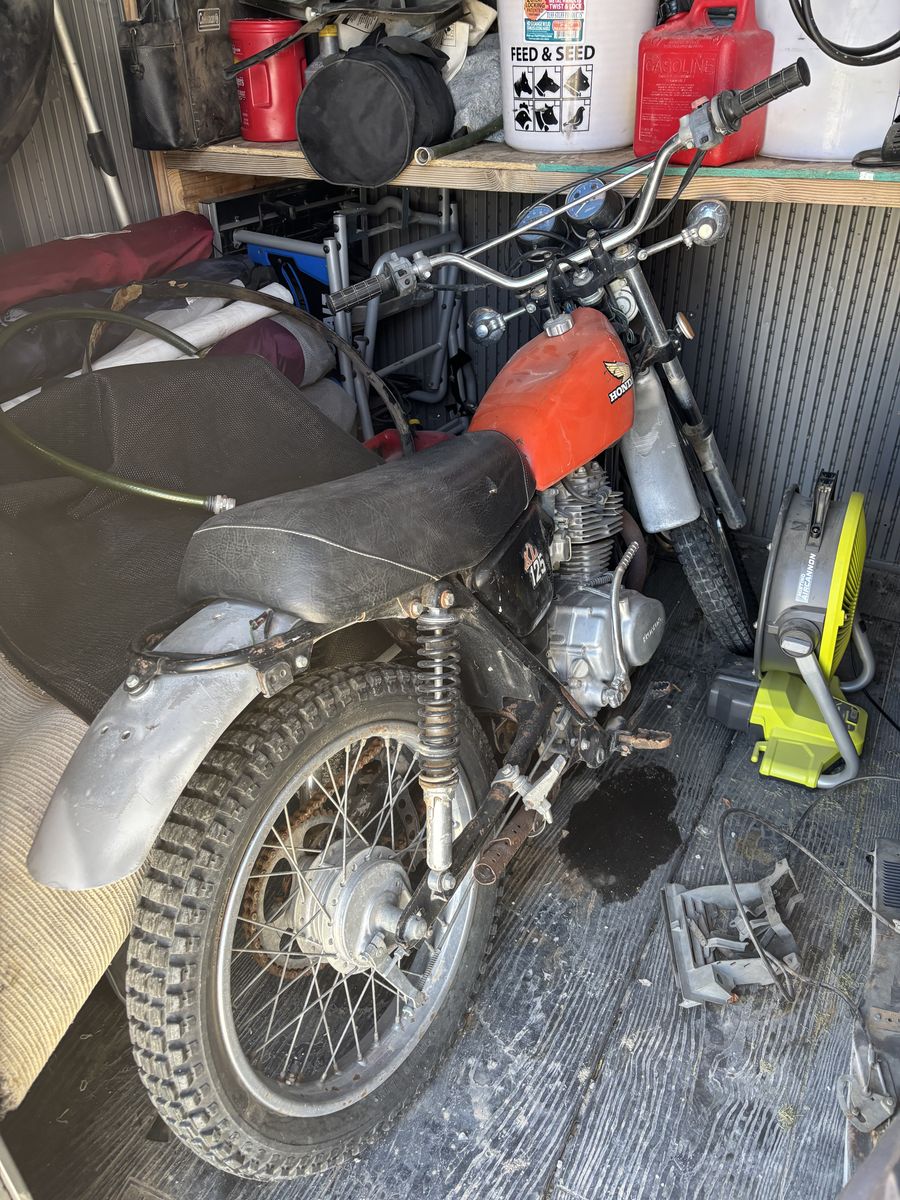 Vintage 1974 Honda XL125 Motor Cycle