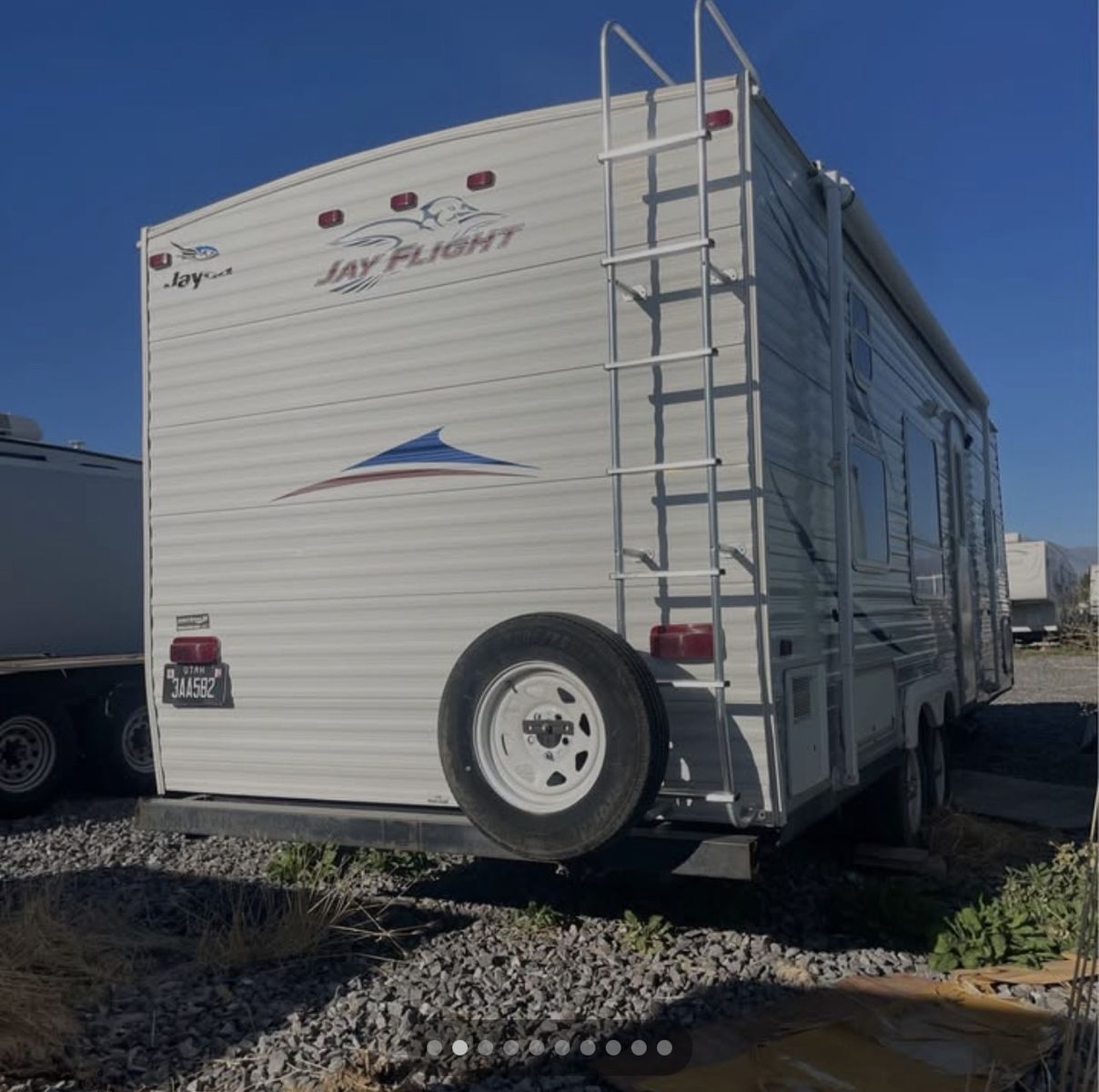 2006 Jayco Jay Flight 27BH Travel Trailer - Bunkhouse, Sleeps 8-9, 31 ft