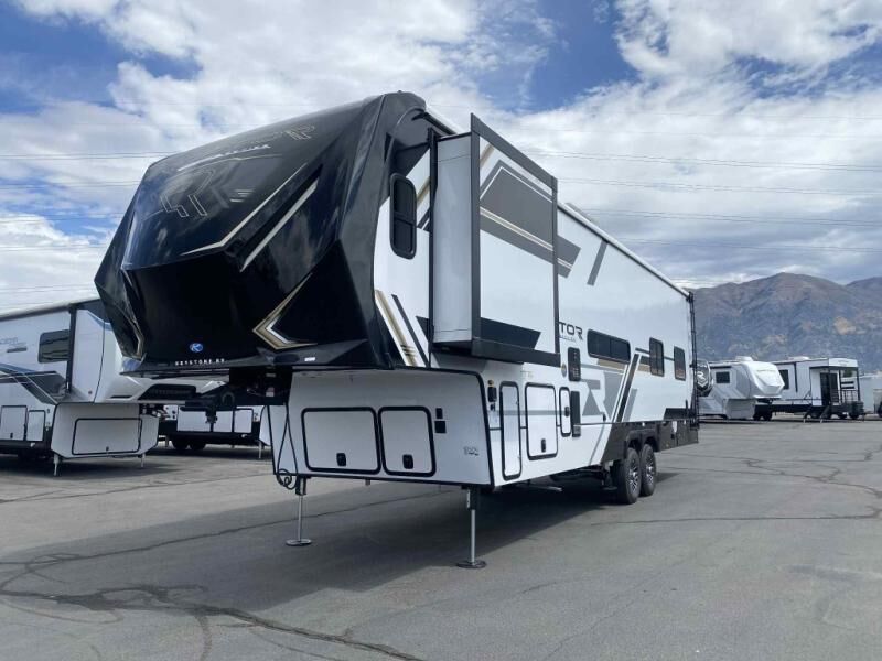 New 2025 Keystone RV Raptor Carbon Series 310