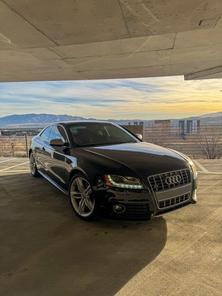 2012 AUDI S5 4.2 quattro Prestige