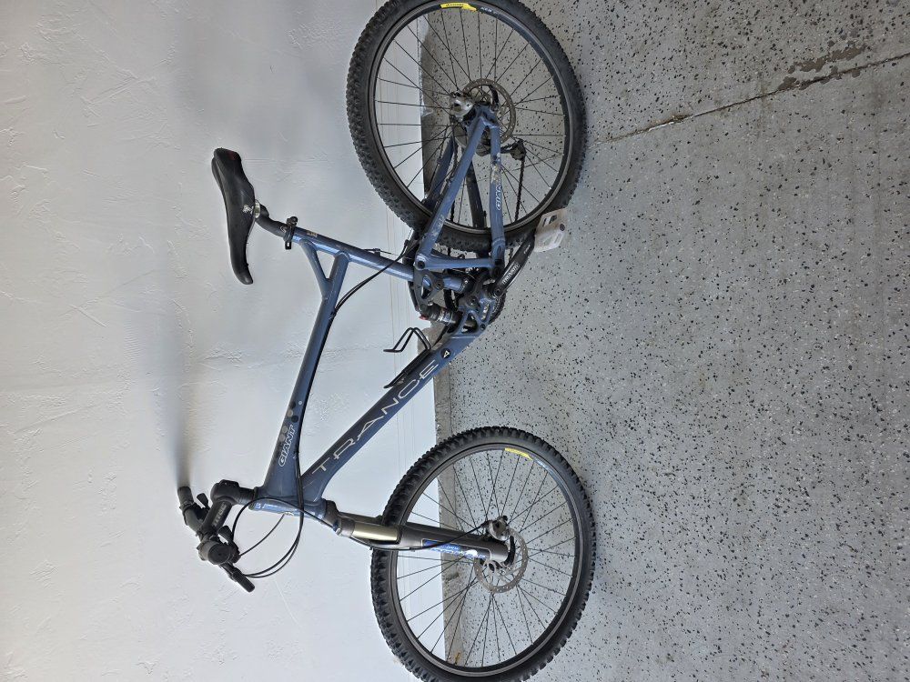 giant trance mountain bike