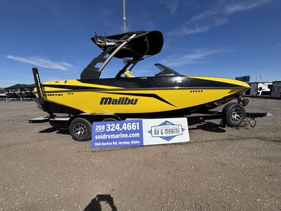 2021 MALIBU VLX WAKESETTER 21’