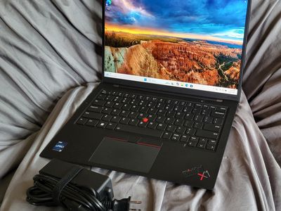 Lenovo ThinkPad X1 Carbon Gen 11 | i7-1365U | 32GB RAM | 512GB SSD | Touch | 1 Yr Warranty