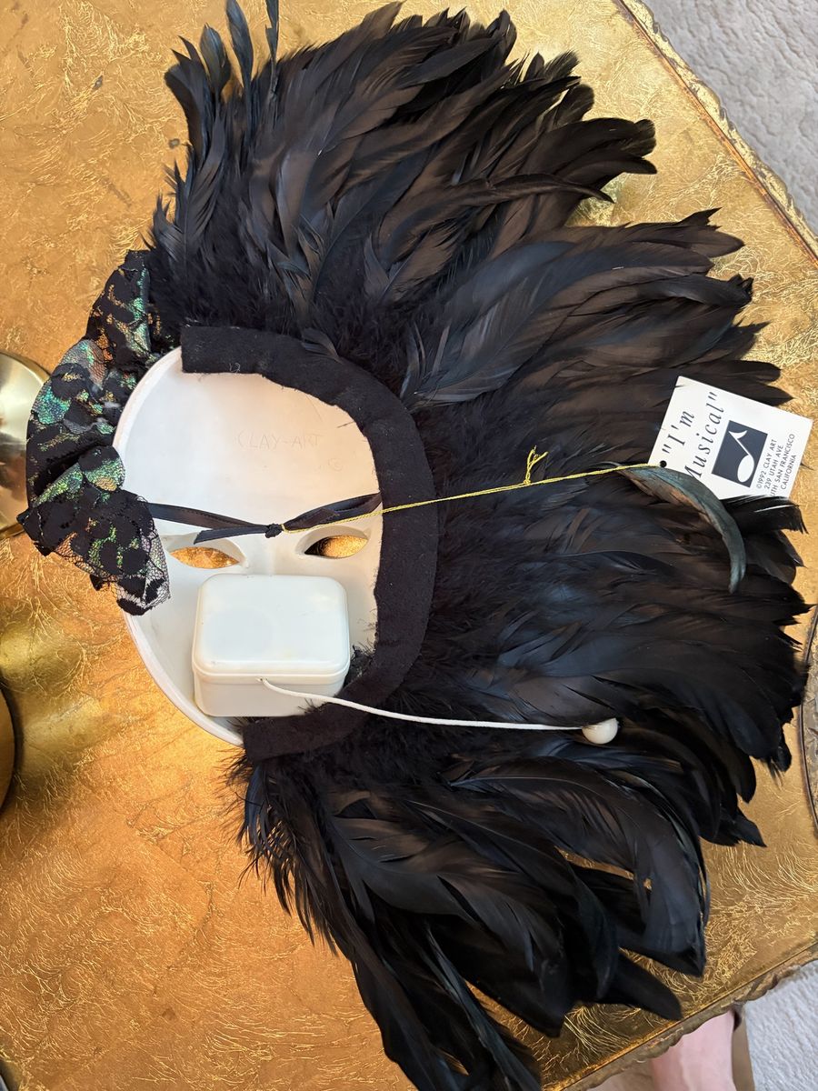 Main image 3