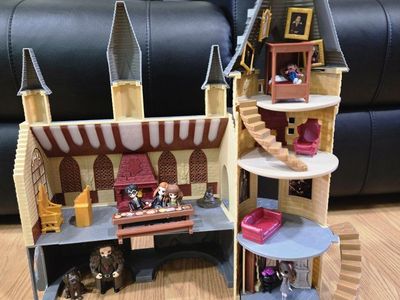 Harry potter doll house
