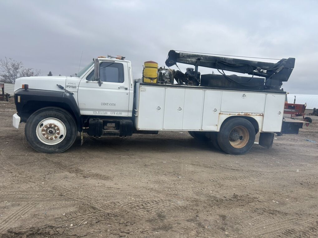 F700 Service Truck