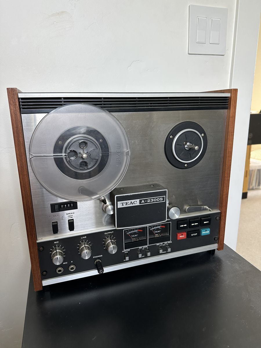 Teac A-2300S Reel to Reel. Excellent Condition with Orig Box