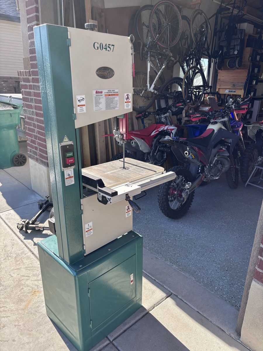 Grizzly 14” bandsaw