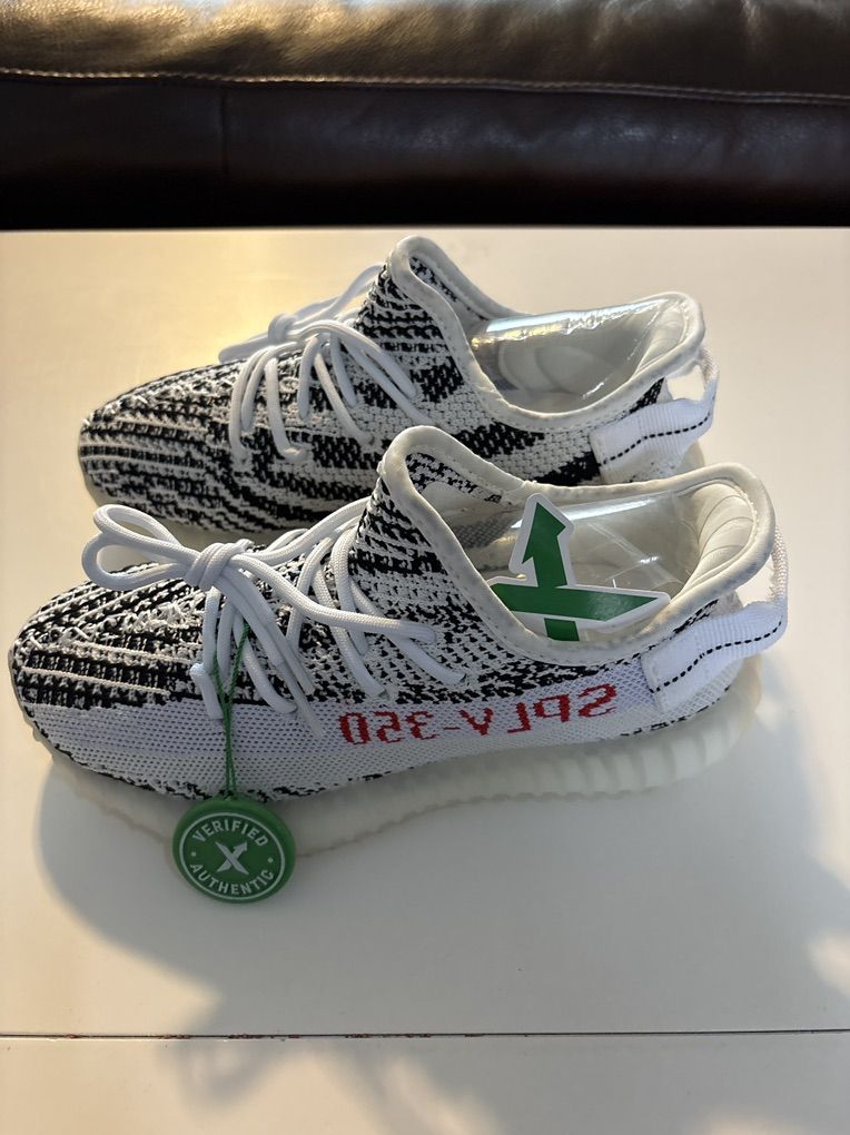 adidas Yeezy Boost 350 V2 Zebra