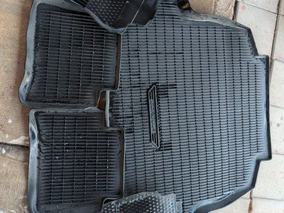 Toyota Corolla Black Rubber Floor Mats All-Weather Set