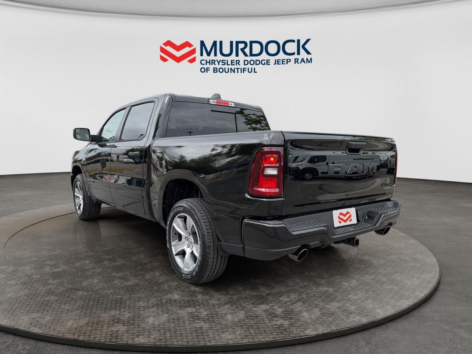 Main image 3