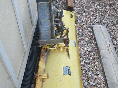 John deere 316 + attachments + spare parts