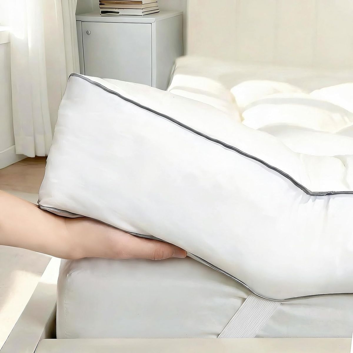 NEW 5 Inch Memory Foam Mattress Topper Queen, 2000GSM Shredded Memory Foam Pillow Top