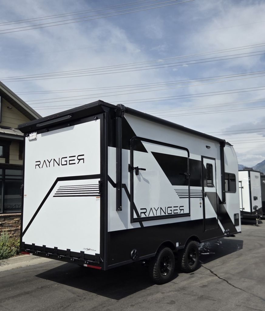 8x18 / 8.5x18 Toy Hauler 12K Axles TRIPLE QUEEN TENT, Solar!!! RAYNGER 2027