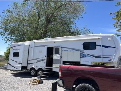 2009 heartland bighorn 3055RL