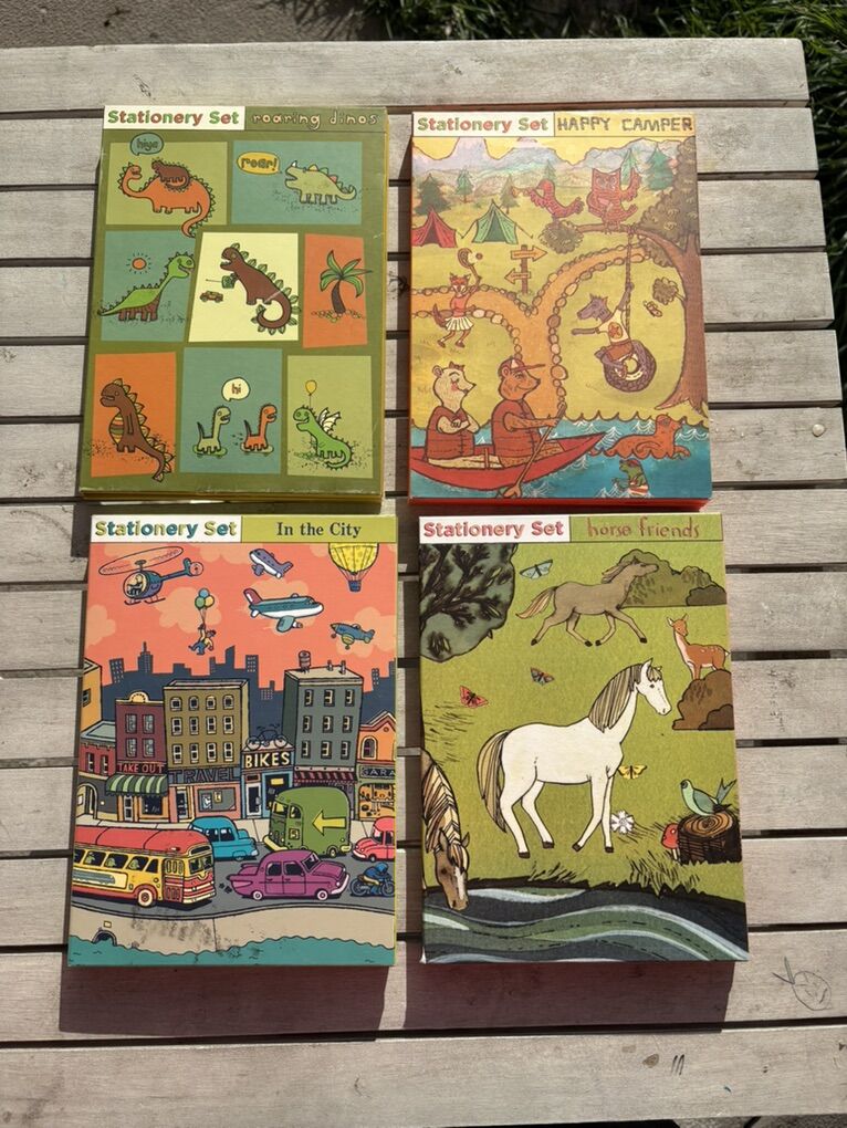 4 Stationary Sets, each Book Has 20