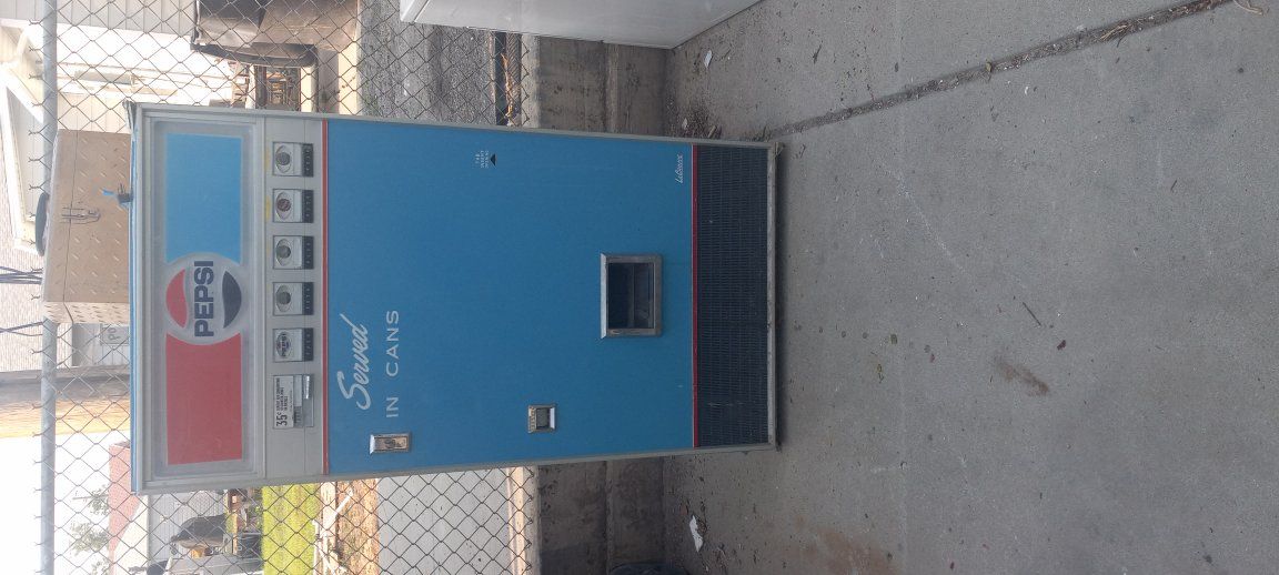 Pepsi machine