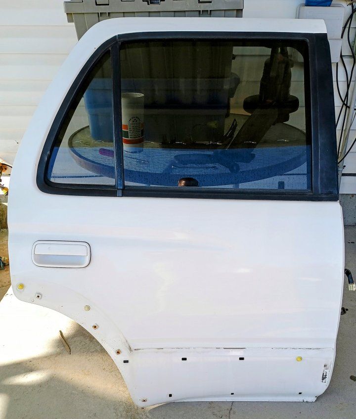 Main image 3