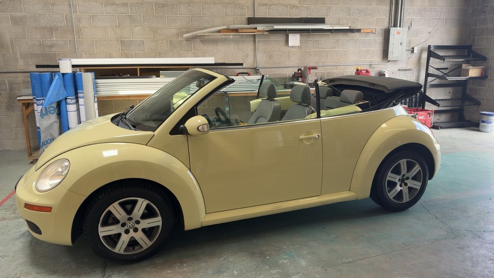 2006 Volkswagen Beetle 