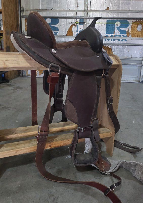 Saddle