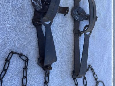 Vintage 'Victor' Small Game Animal Traps