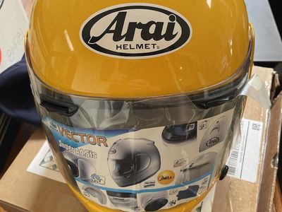 Small Arai Vector Helmet New Old Stock Yellow
