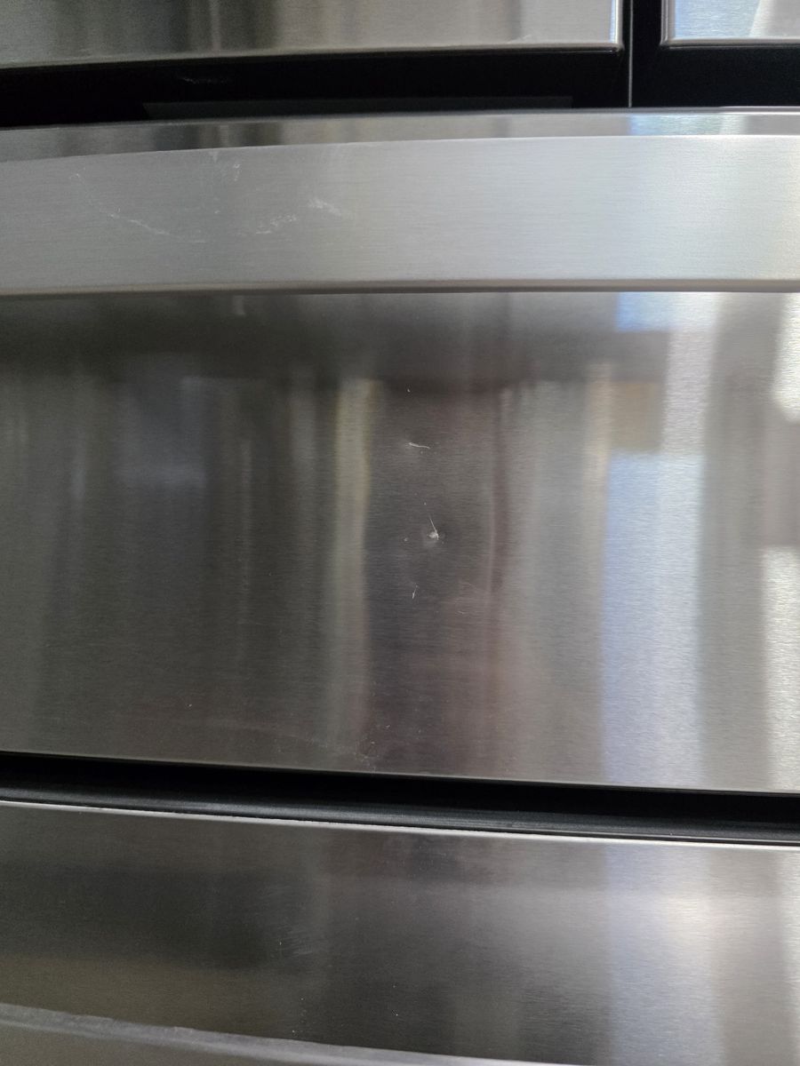 Main image 6