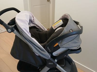 Chicco bravo travel system ava gray