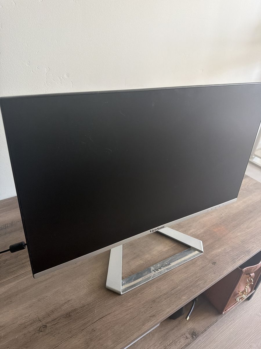 ViewSonic Monitor - Sleek Silver, Ultra-Thin Display