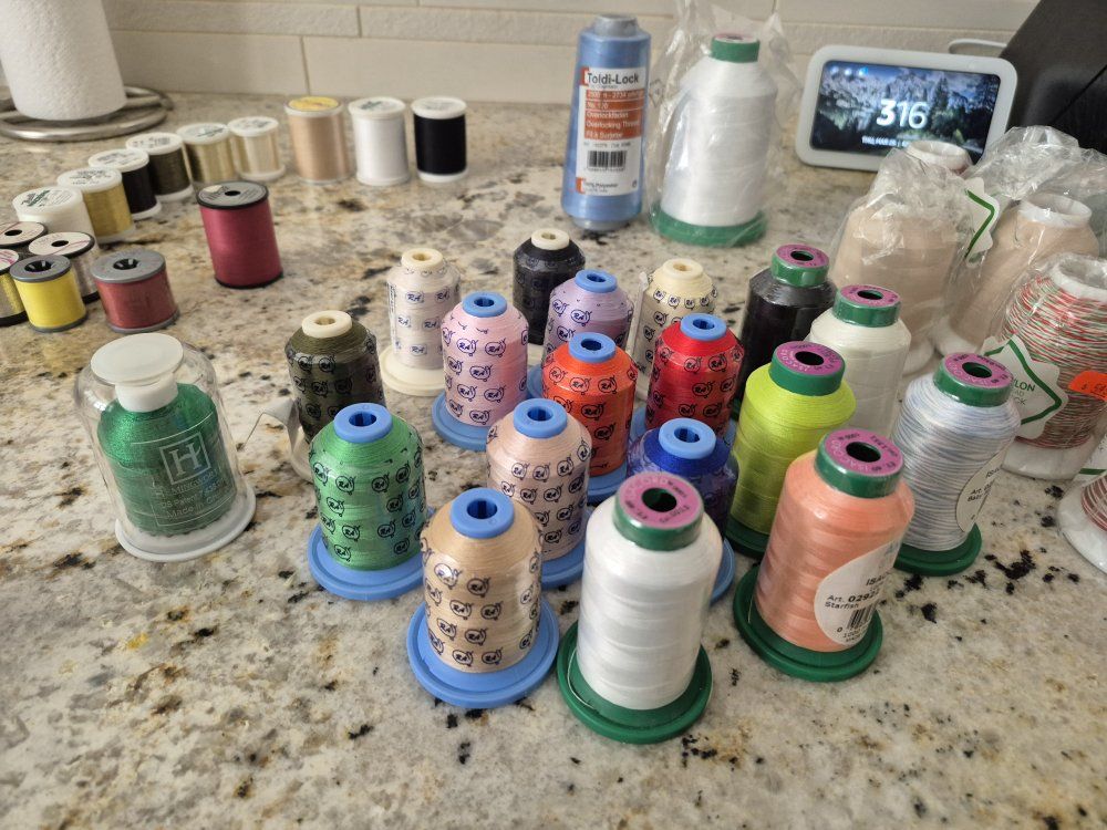 Brand new thread spools