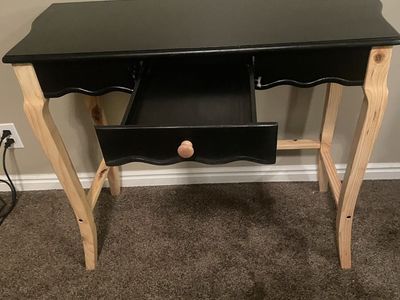 Entry way table