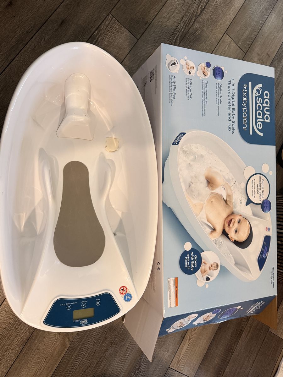 Infant bathtub