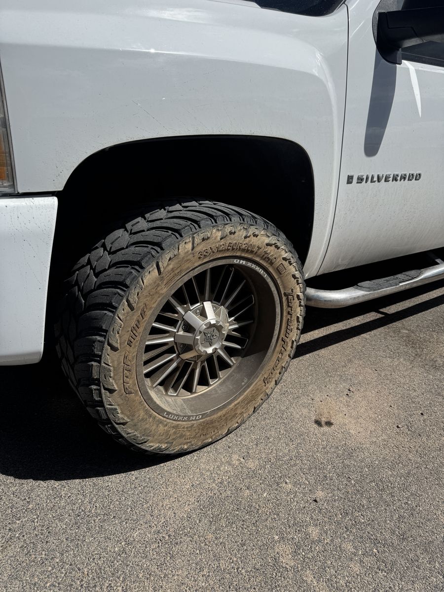 20in wheels and tires 6x5.5