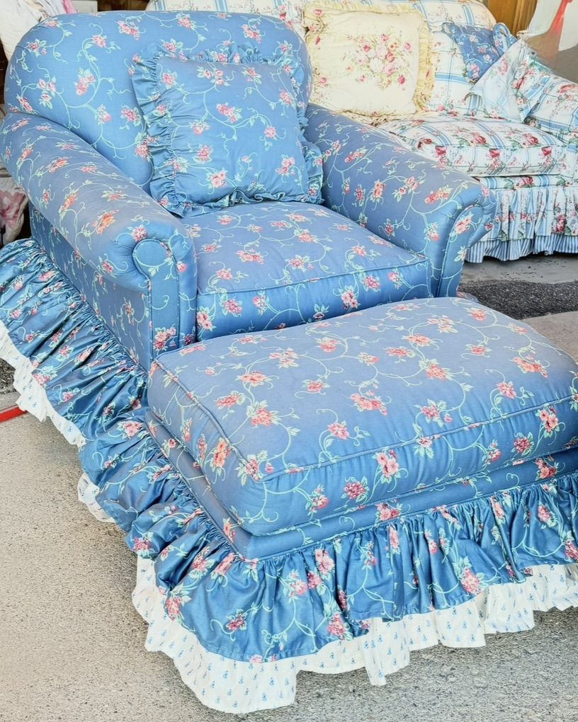 Small Chair with Ottoman