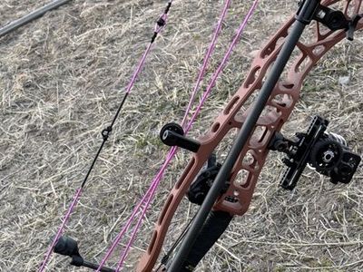 Hoyt 6 Arrow Stretch Quiver