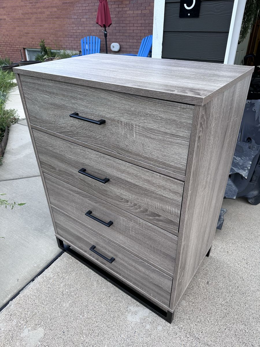 Main image 3