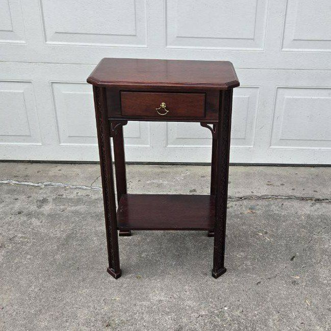 Nice Cherry Wood Side Accent End Table Nightstand