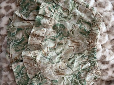 Forever 21 Women's Green/Tan Palm Print Ruffle Mini Skirt Size M