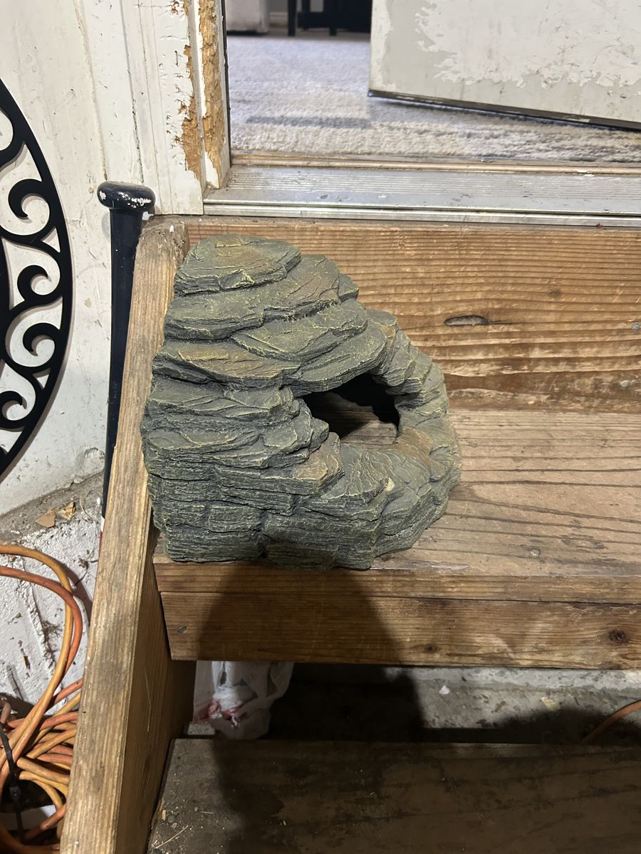 Corner Hide
